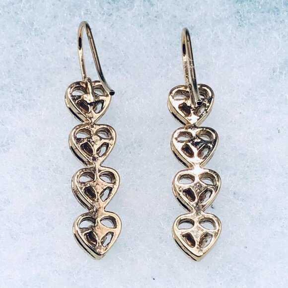 Heart dangling gold hook erring 4 stones in each heart shine 1 1/4" long READ - Picture 3 of 7